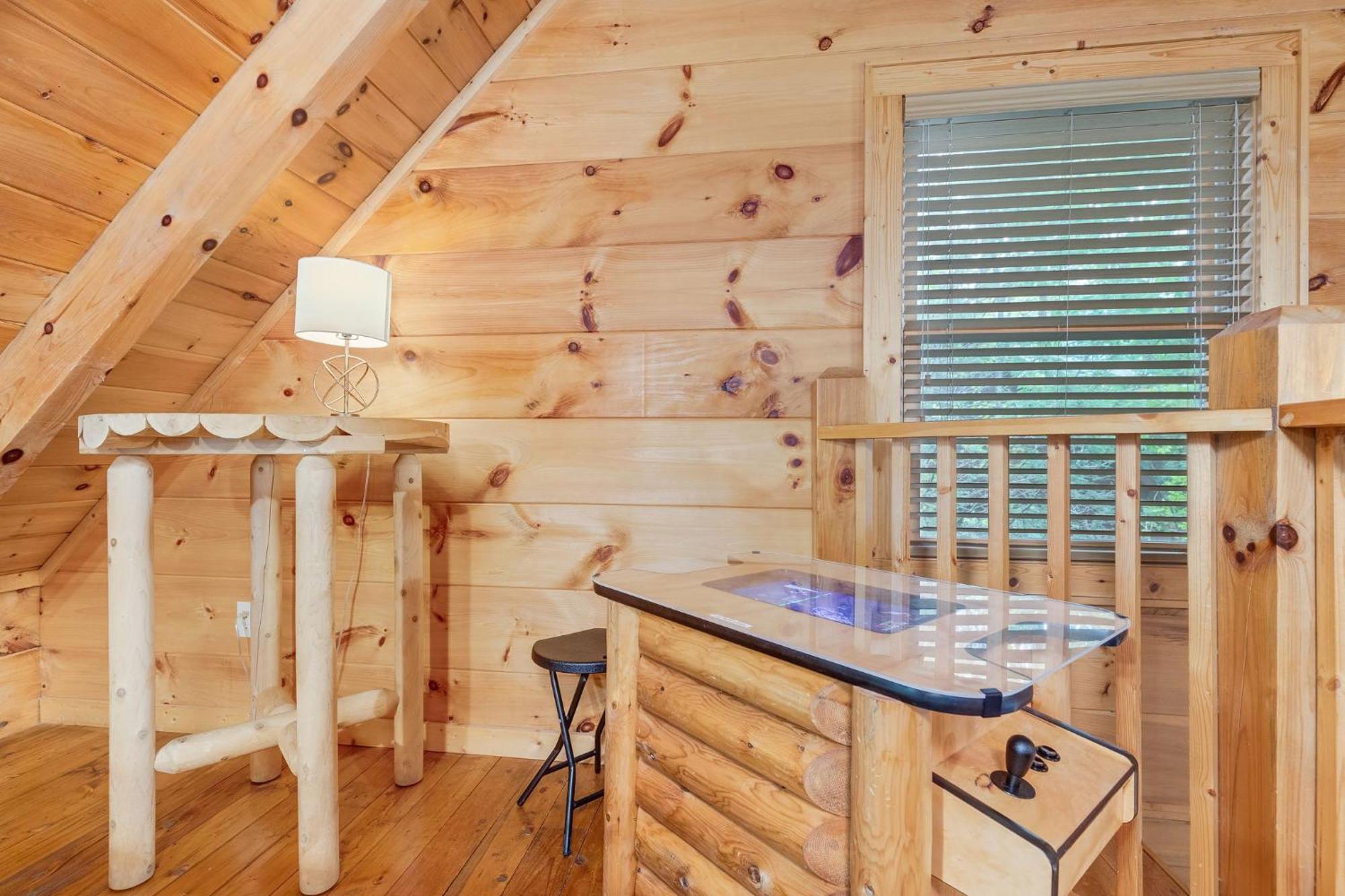 Elegant & Cozy Cabin Near Pigeon Forge Севьервилл Экстерьер фото