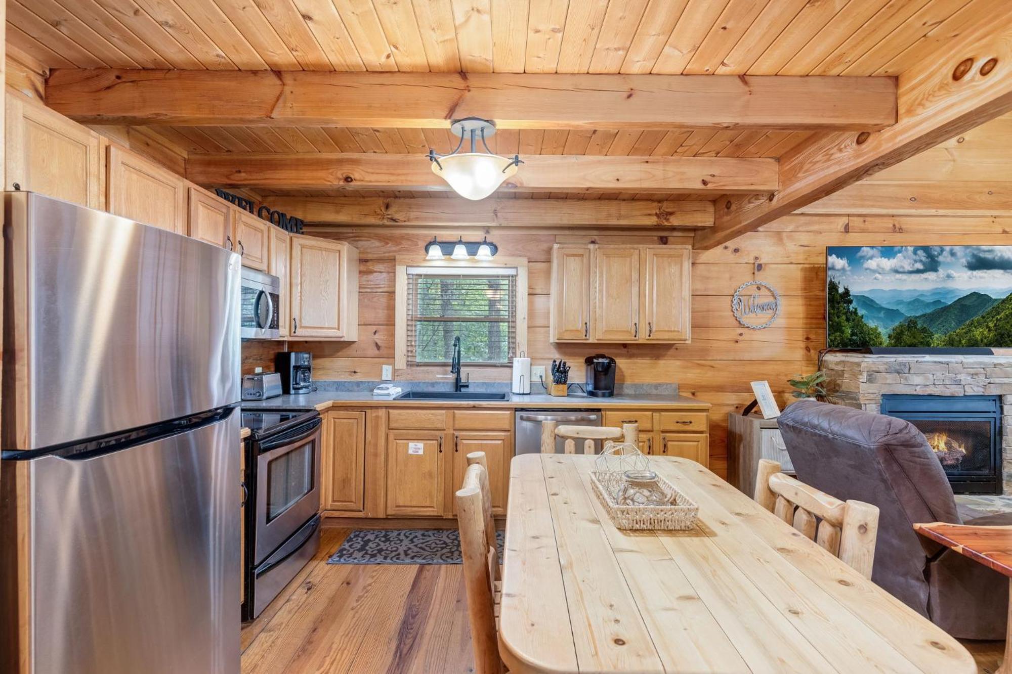 Elegant & Cozy Cabin Near Pigeon Forge Севьервилл Экстерьер фото